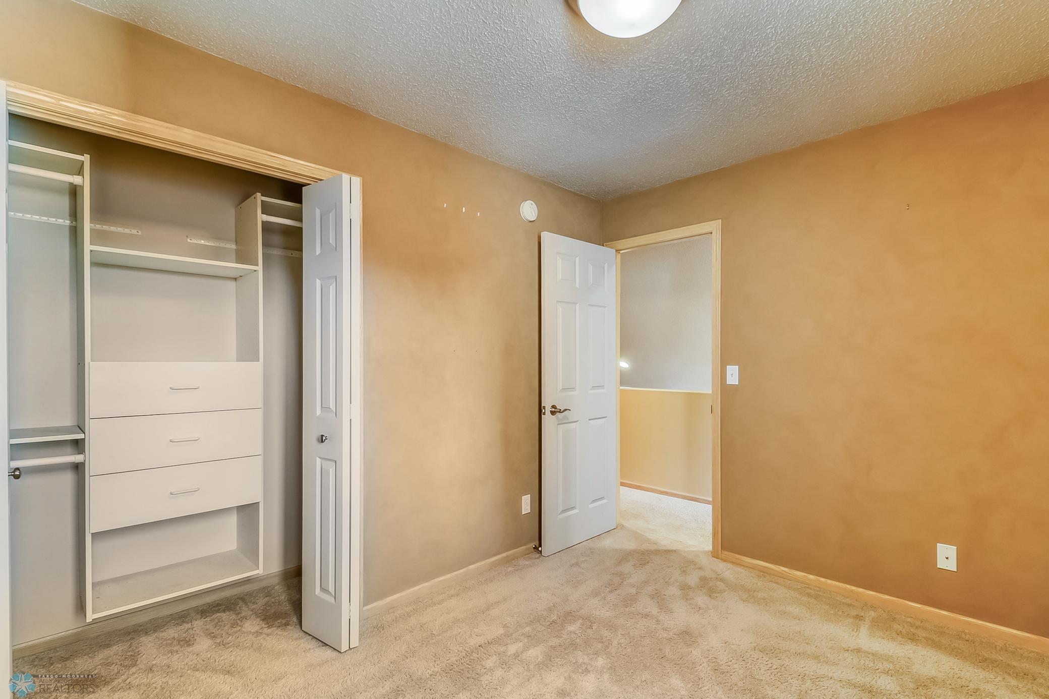 Bedroom2_1.jpg