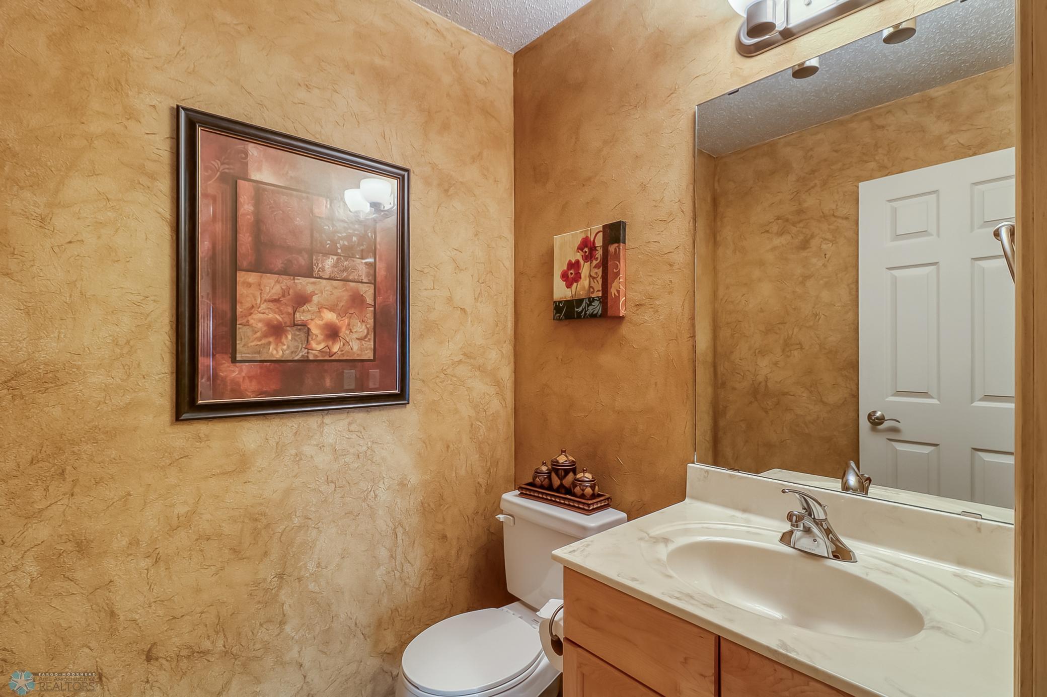 Half-Bath1_1.jpg