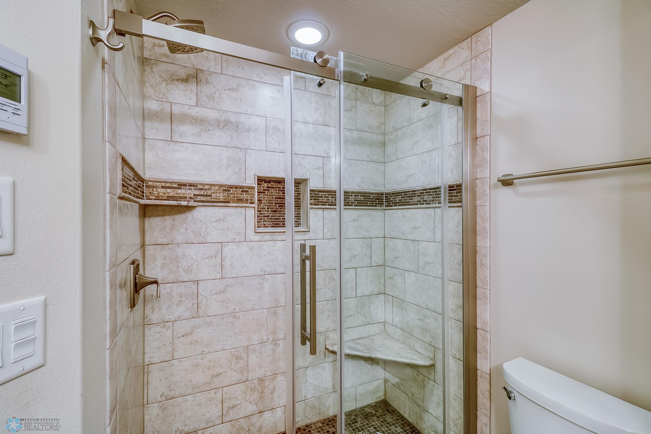 Basement Bathroom1_2.jpg