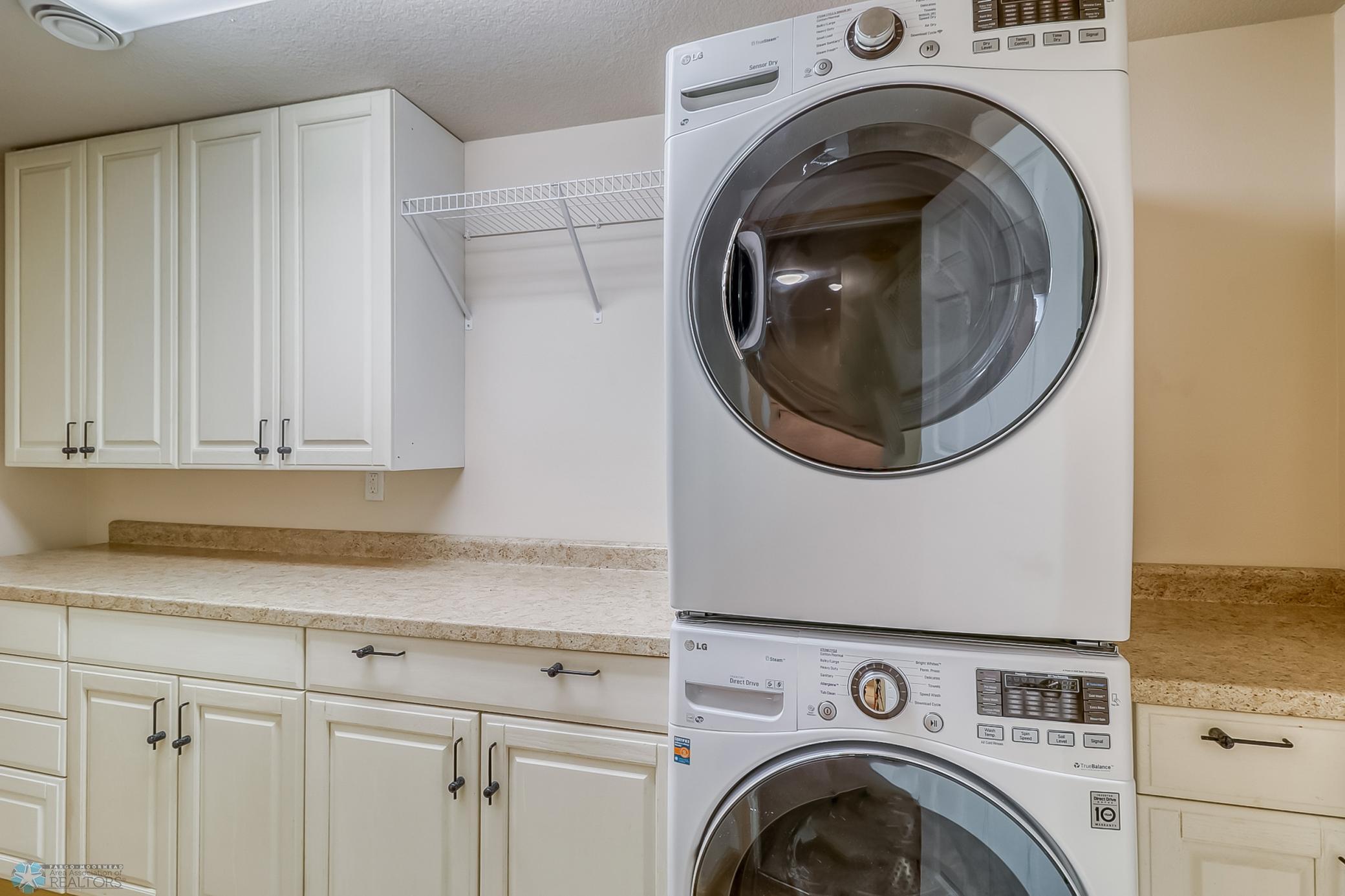 Laundry1_1.jpg