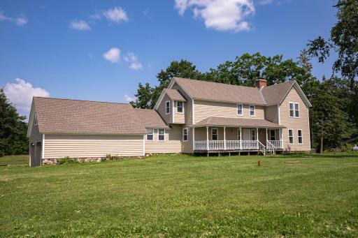 2024-07-10 Turtle Lake Property House Photos-30.jpg