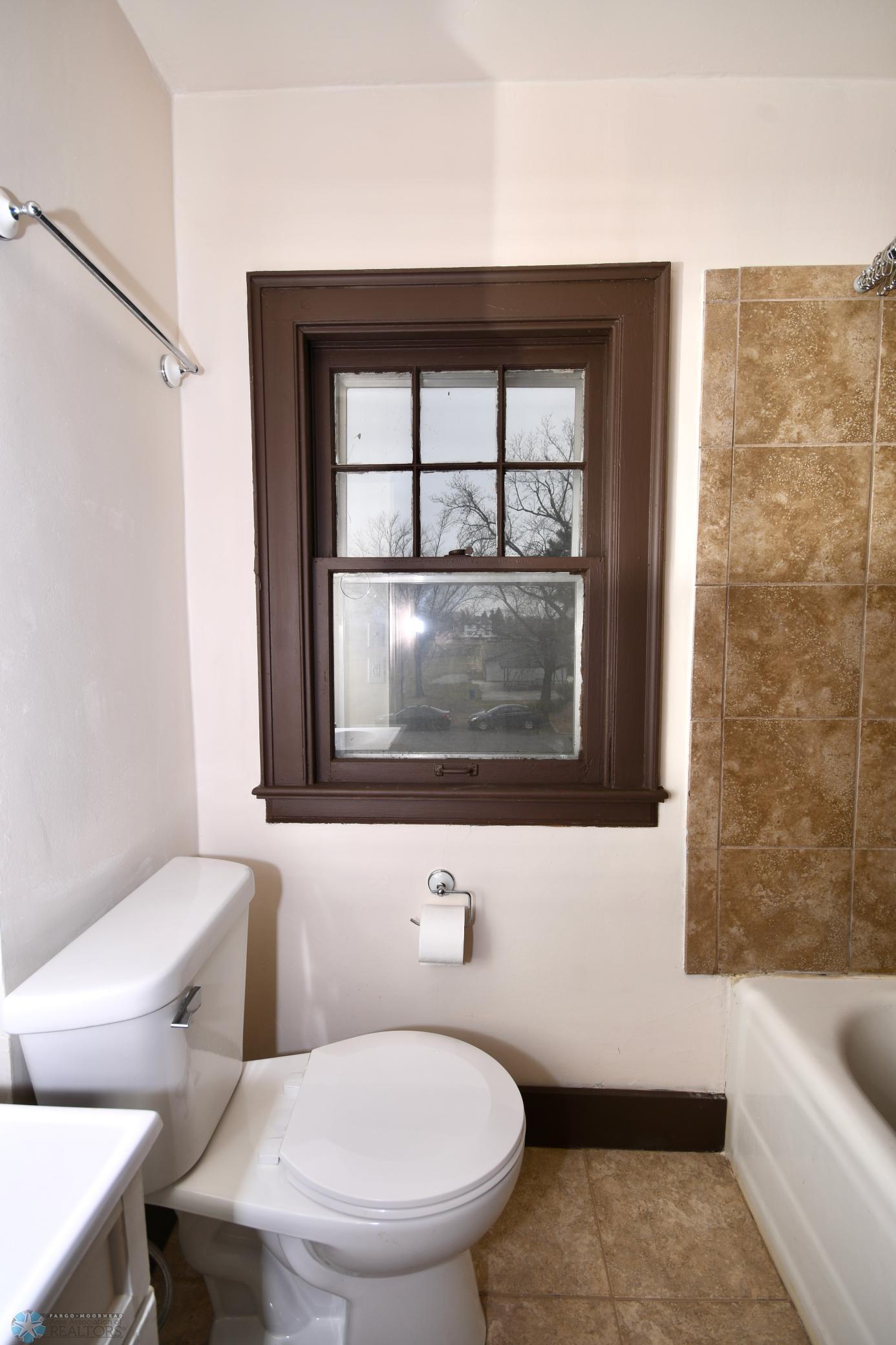 unit 2 full bathroom