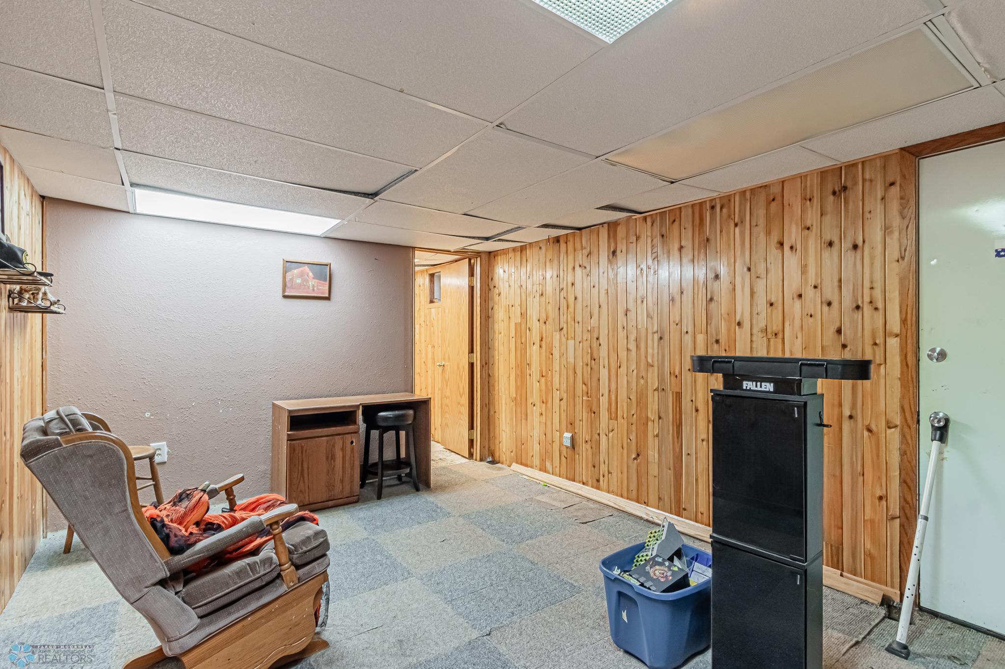 627 7th ave W, West Fargo, ND-37.jpg