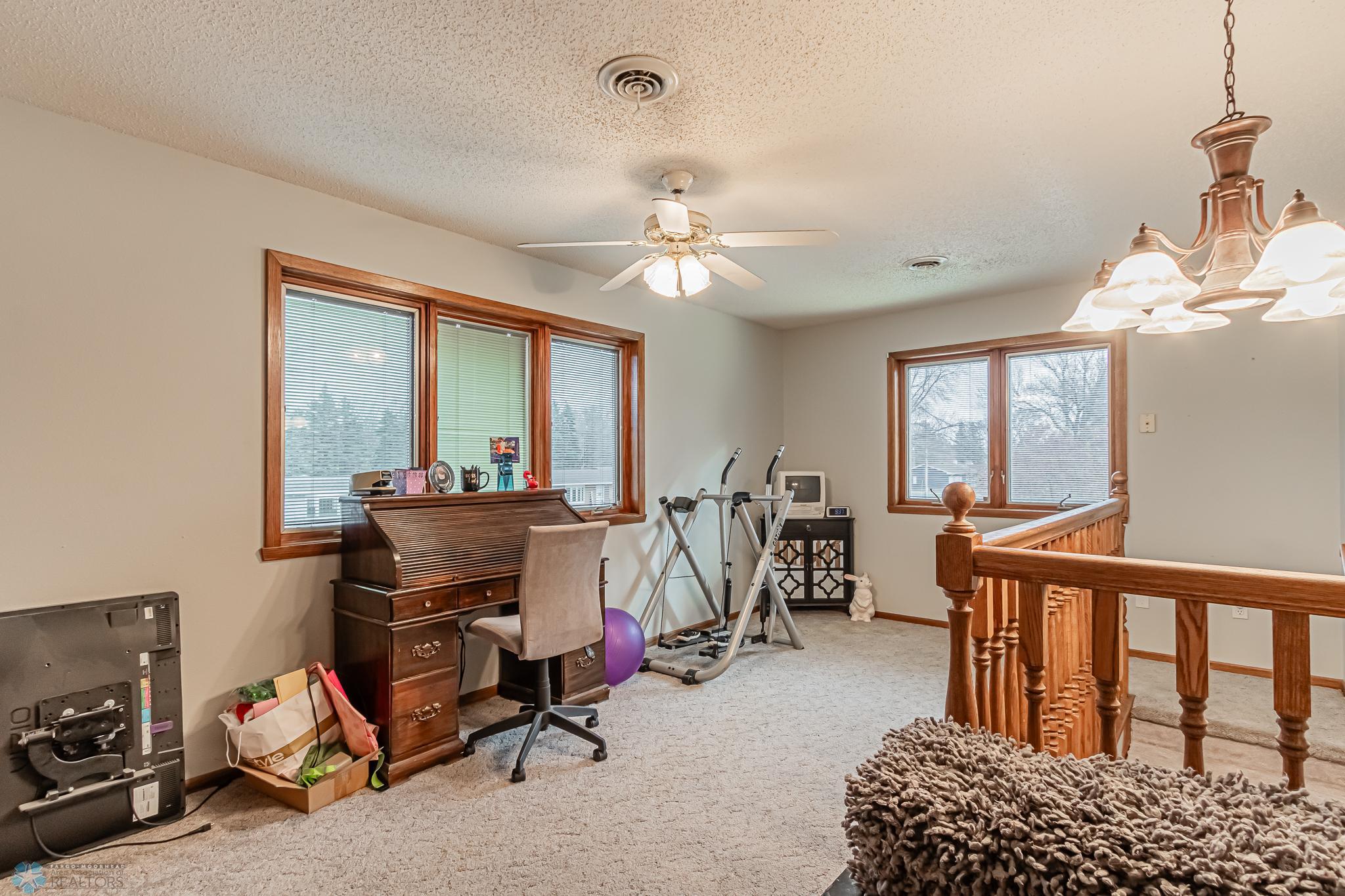 627 7th ave W, West Fargo, ND-24.jpg