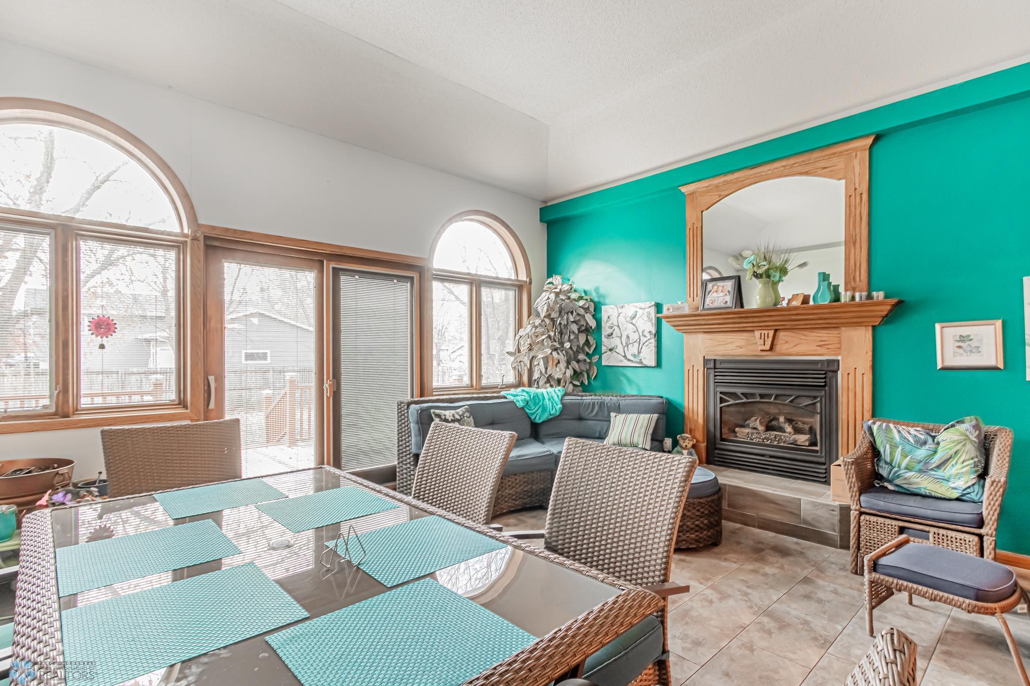 627 7th ave W, West Fargo, ND-20.jpg