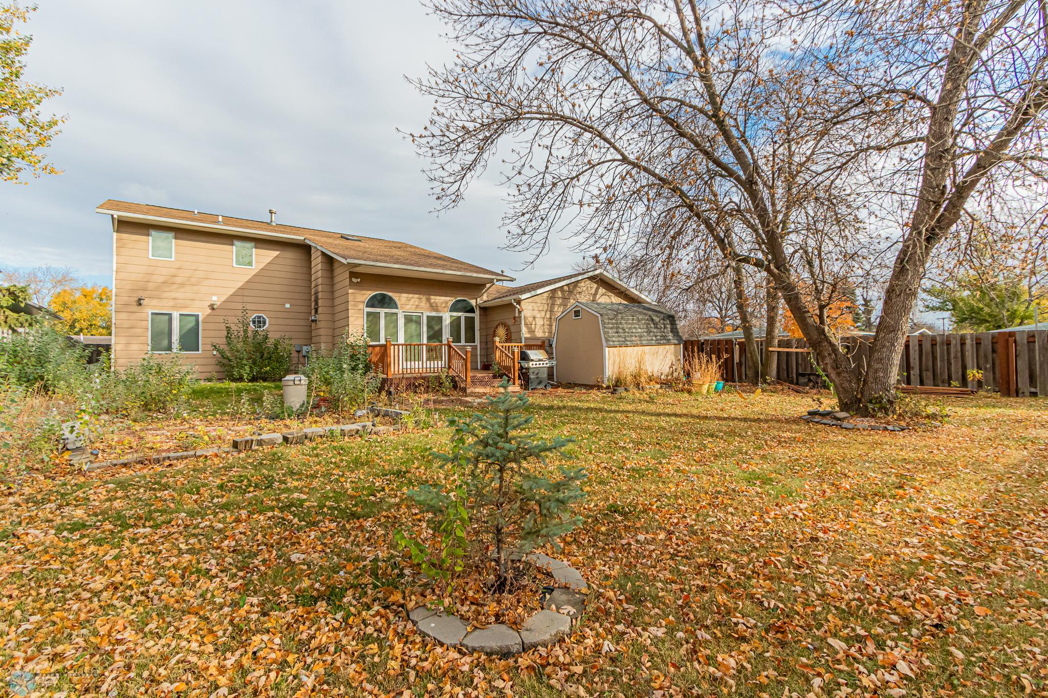 627 7th ave W, West Fargo, ND-52.jpg