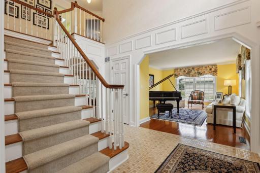 2345 Field Stone Drive, Saint Paul, MN 55120