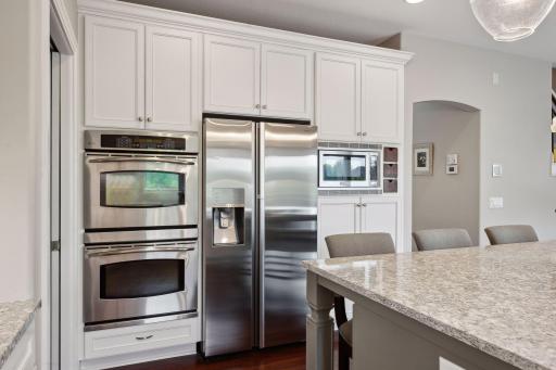 A double wall oven is every chef's dream!