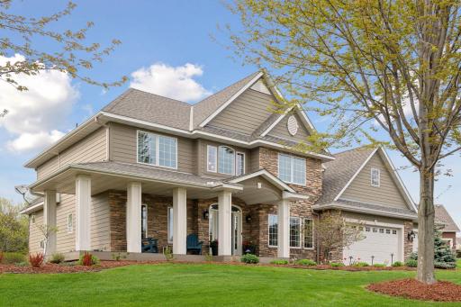 Don't miss your opportunity to live in this desirable neighborhood!