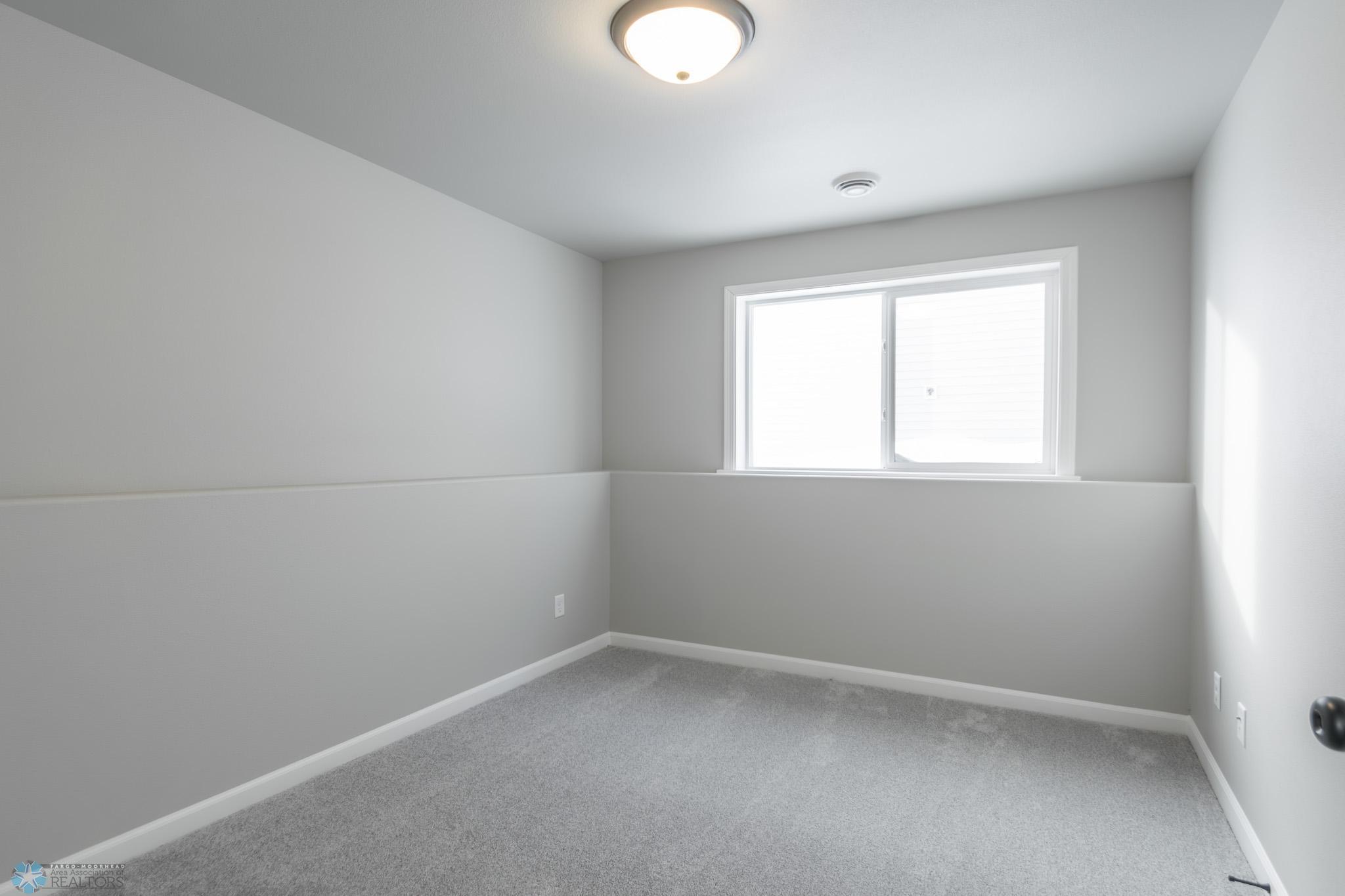 2531 Bedroom 2.jpg