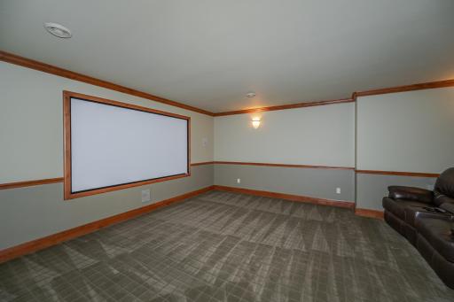 880 Weatherhill Woods Lane SW, Rochester, MN 55902