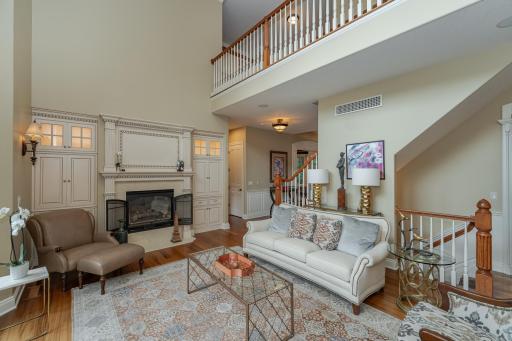 880 Weatherhill Woods Lane SW, Rochester, MN 55902