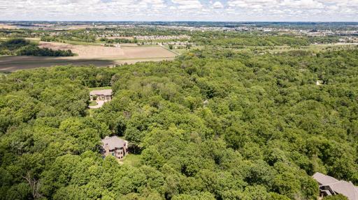 880 Weatherhill Woods Lane SW, Rochester, MN 55902
