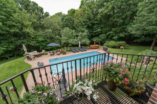 880 Weatherhill Woods Lane SW, Rochester, MN 55902