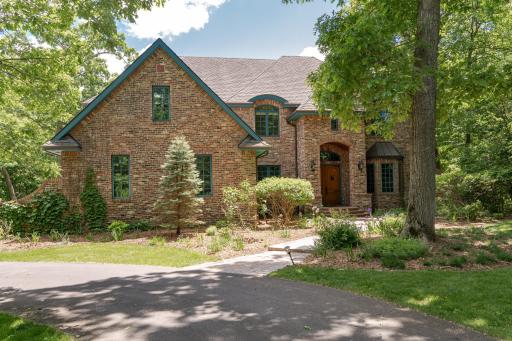 880 Weatherhill Woods Lane SW, Rochester, MN 55902