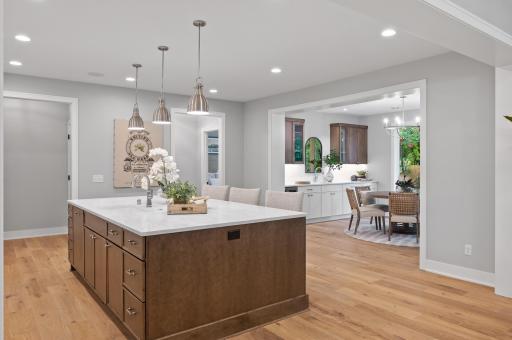 25435 Park Lane, Excelsior, MN 55331