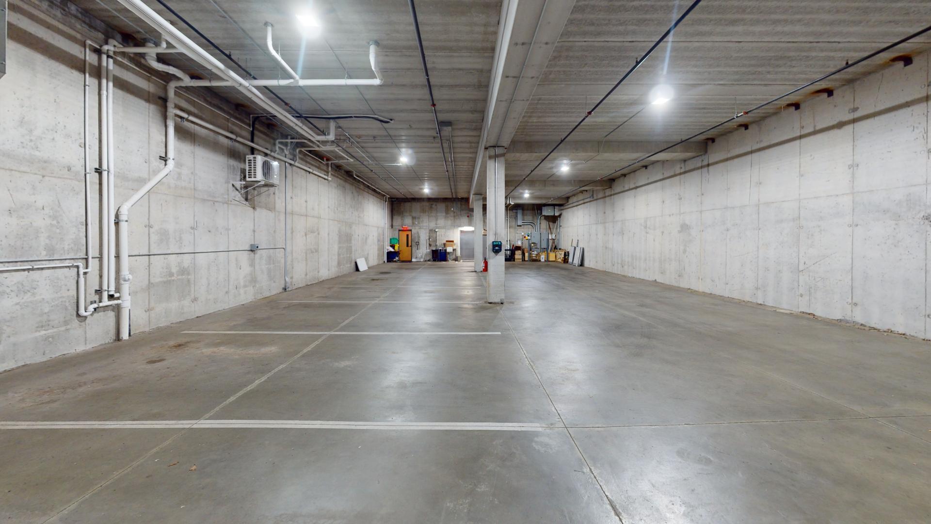 Underground parking ramp