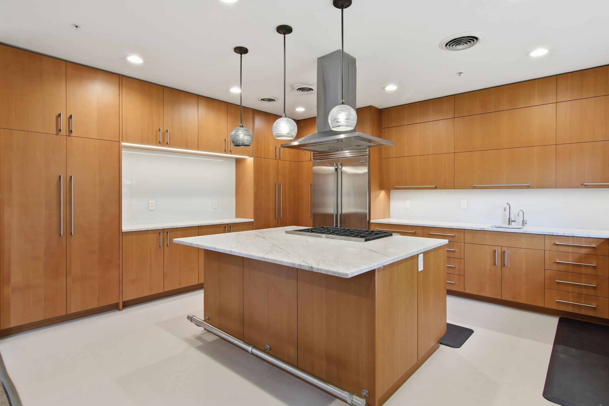 First floor full kitchen