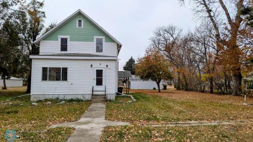 125 2nd Street W, Hunter, ND 58048