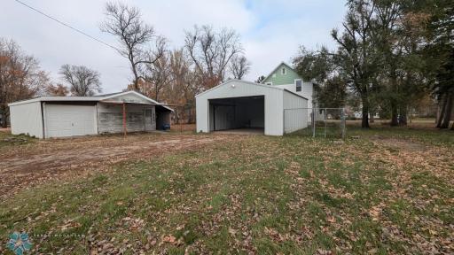 Exterior Shop, 2nd detached garage with storage unit