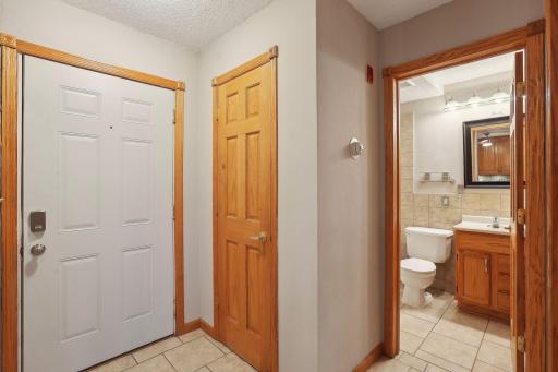 391 Grand Avenue, 305, Saint Paul, MN 55102