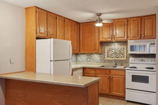 391 Grand Avenue, 305, Saint Paul, MN 55102