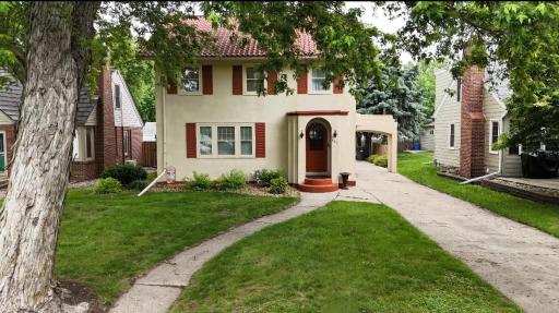 607 Lake Avenue, Worthington, MN 56187