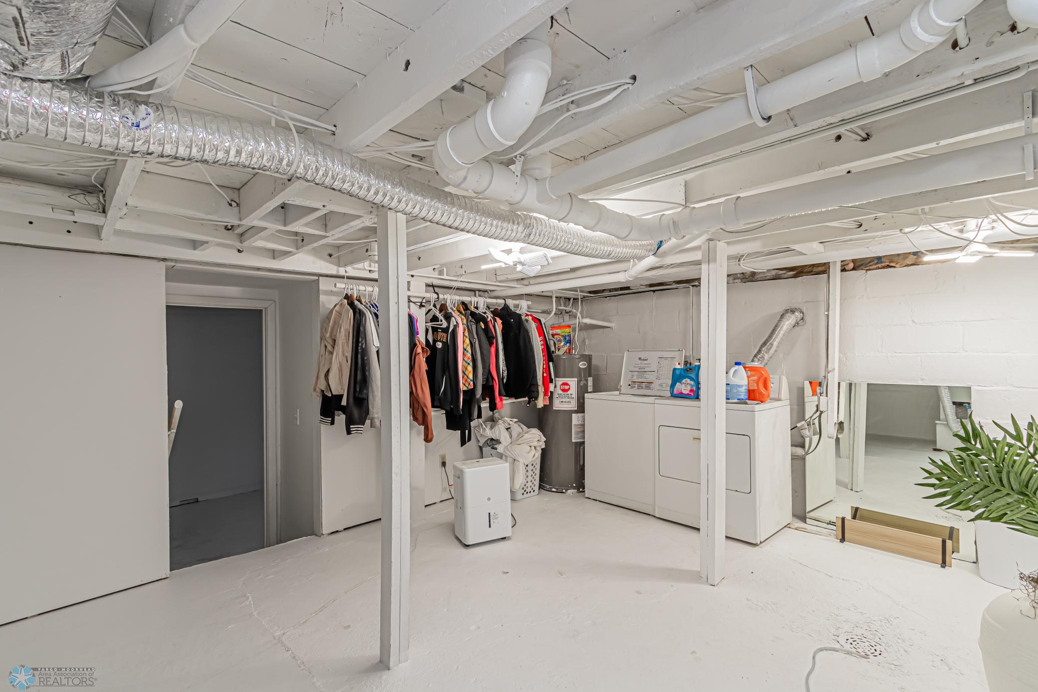 5 Main St N, Dilworth, MN-20.jpg