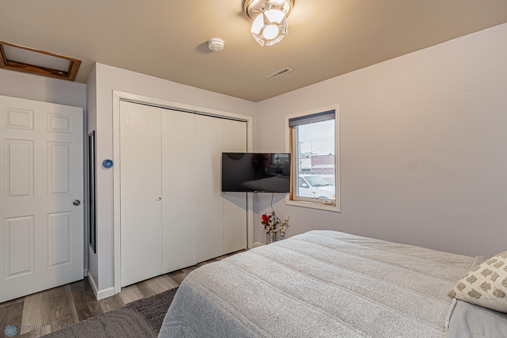 5 Main St N, Dilworth, MN-19.jpg