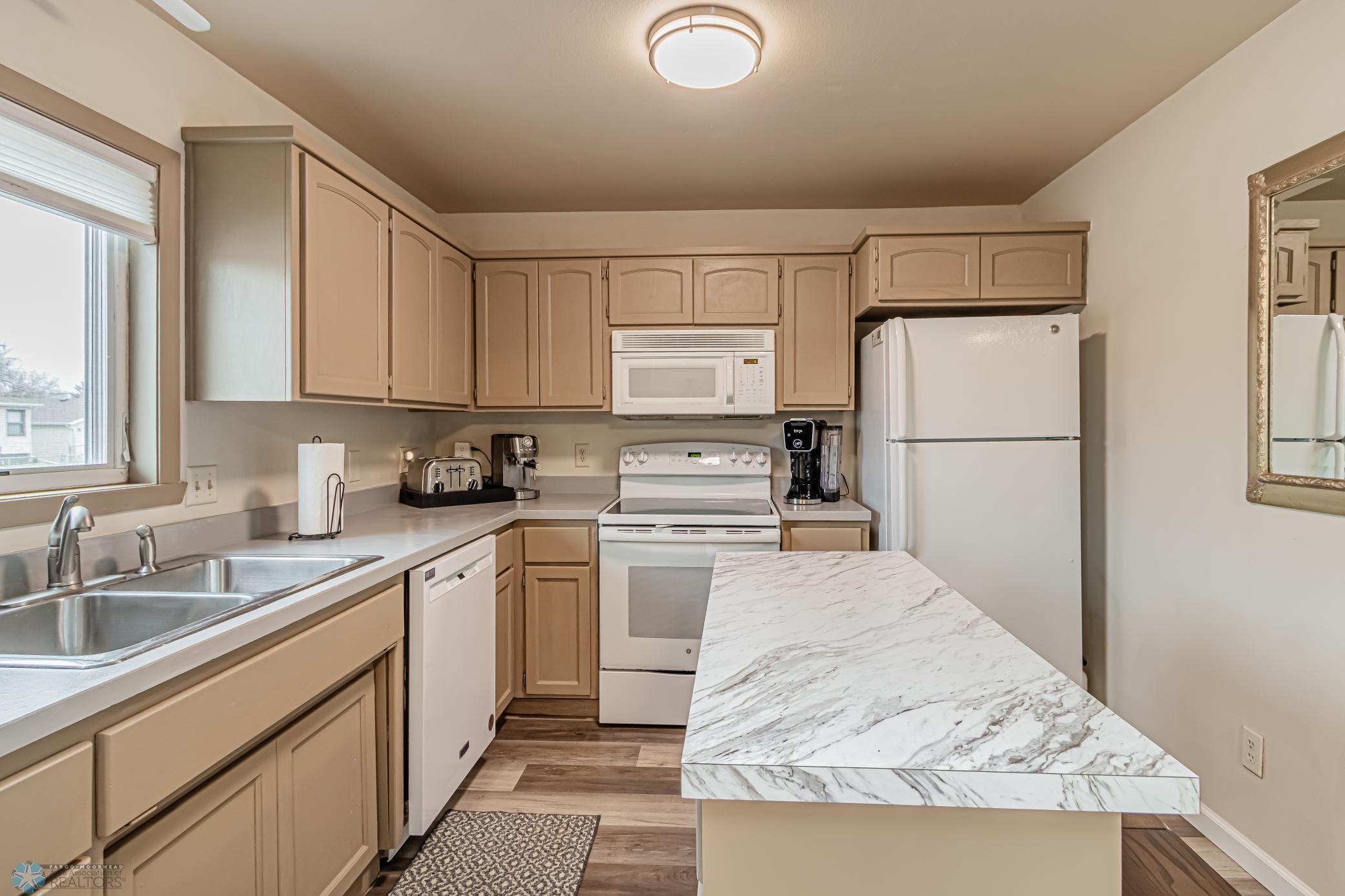 5 Main St N, Dilworth, MN-13.jpg