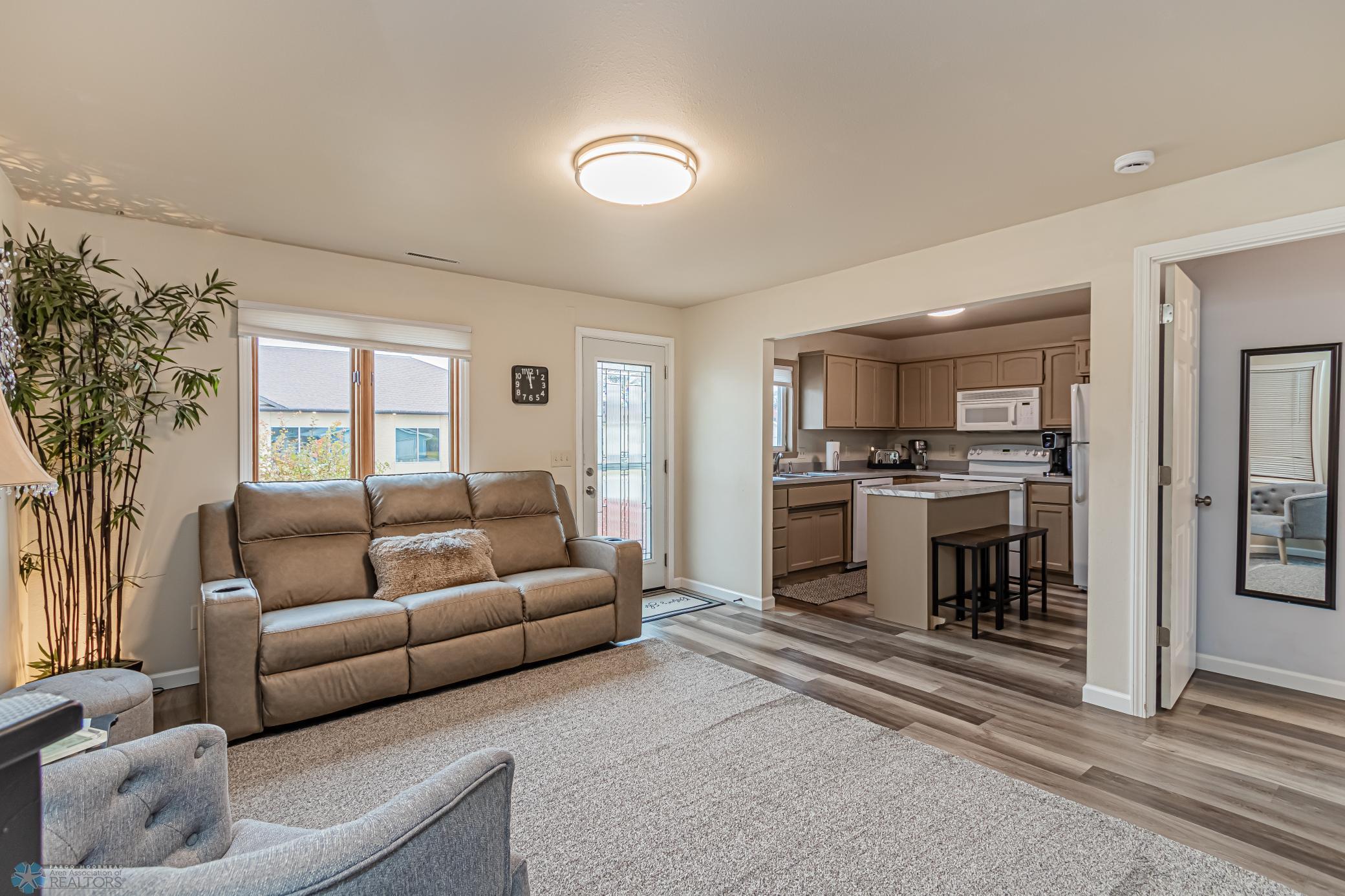 5 Main St N, Dilworth, MN-09.jpg