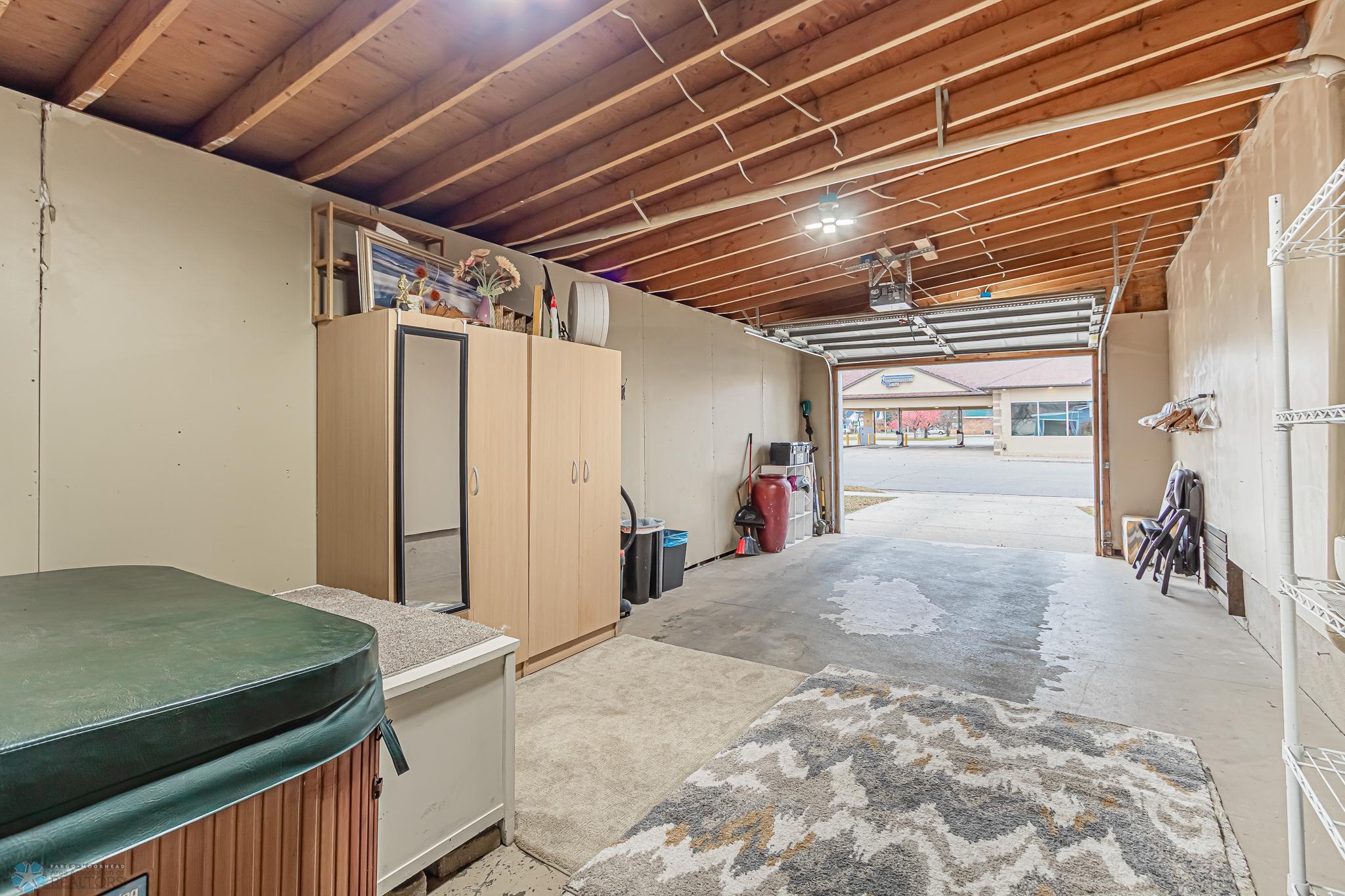 5 Main St N, Dilworth, MN-43.jpg