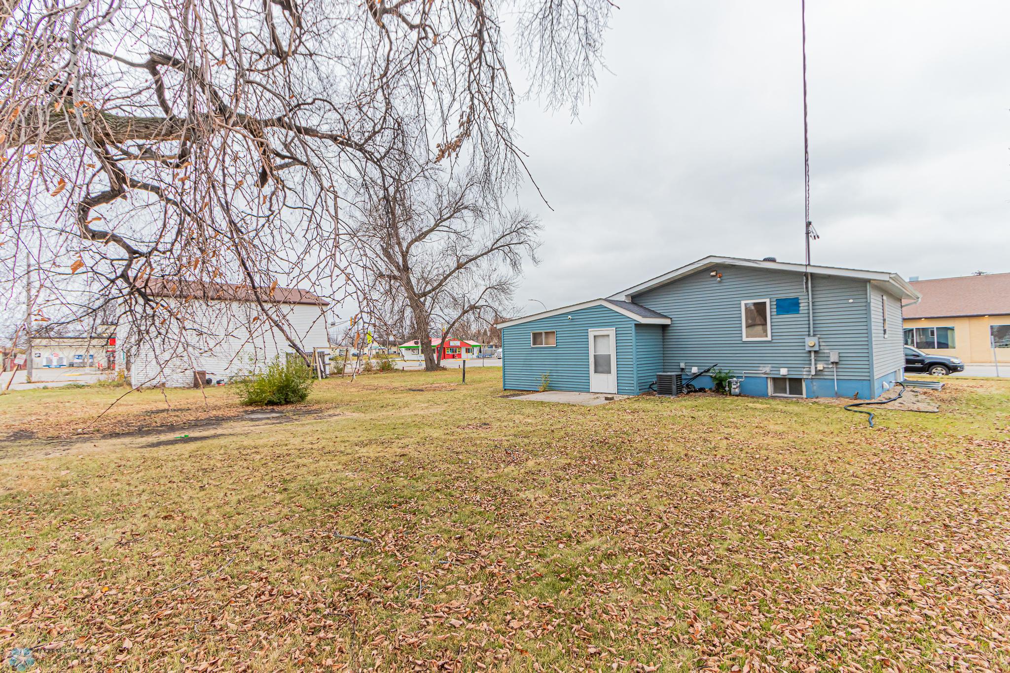 5 Main St N, Dilworth, MN-39.jpg