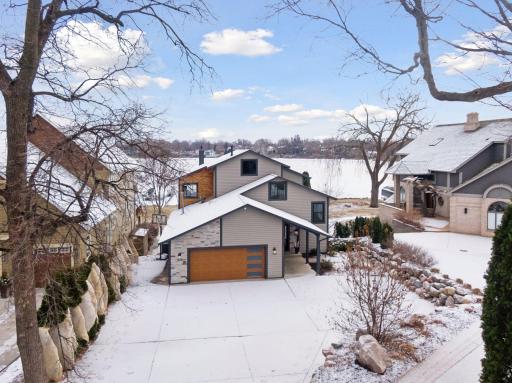 2055 Lakeside Lane, Mound, MN 55364