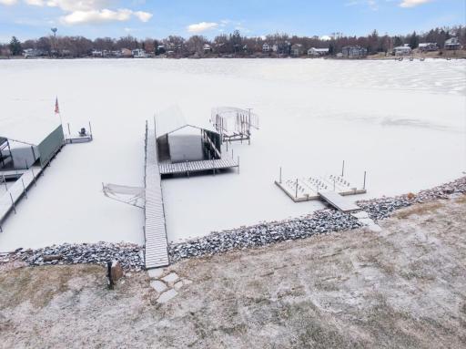 2055 Lakeside Lane, Mound, MN 55364
