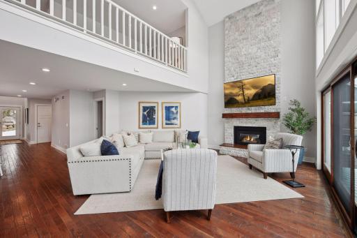 2055 Lakeside Lane, Mound, MN 55364