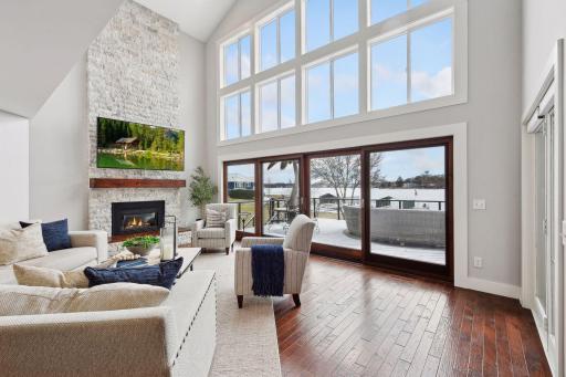 2055 Lakeside Lane, Mound, MN 55364