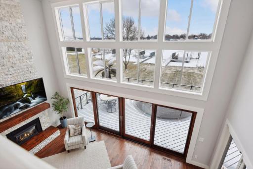 2055 Lakeside Lane, Mound, MN 55364