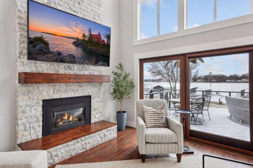 2055 Lakeside Lane, Mound, MN 55364