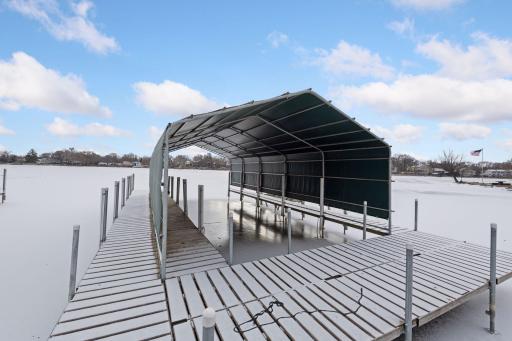 2055 Lakeside Lane, Mound, MN 55364