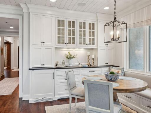450 Old Long Lake Road, Wayzata, MN 55391