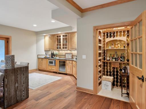 450 Old Long Lake Road, Wayzata, MN 55391