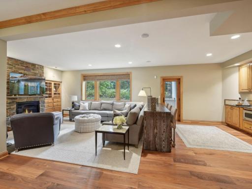 450 Old Long Lake Road, Wayzata, MN 55391