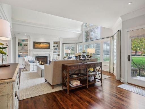 450 Old Long Lake Road, Wayzata, MN 55391