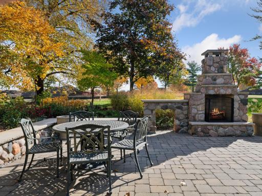 450 Old Long Lake Road, Wayzata, MN 55391