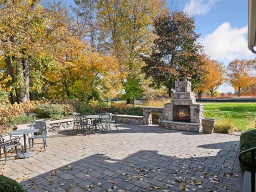 450 Old Long Lake Road, Wayzata, MN 55391