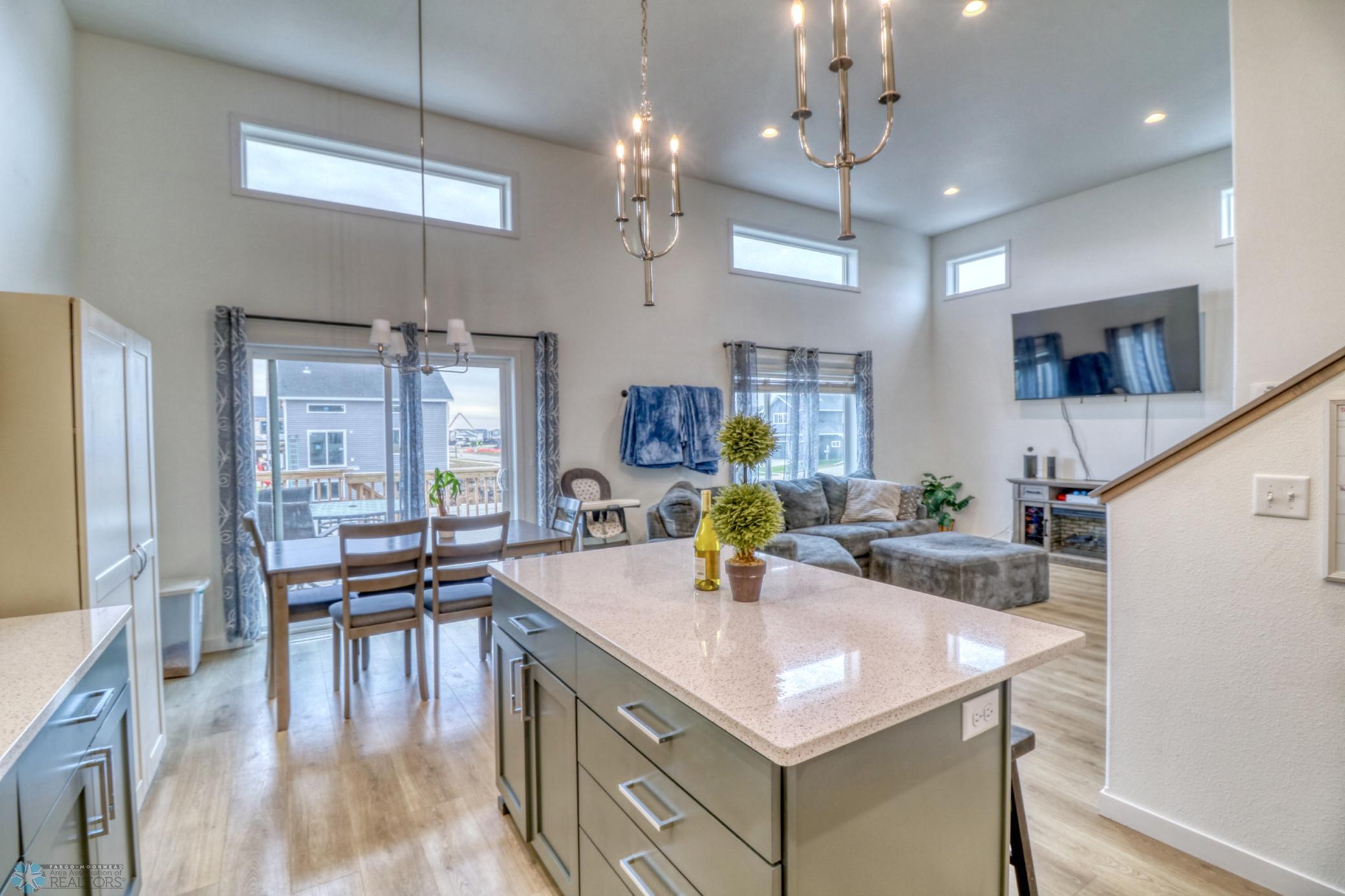 Kitchen1_8.jpg