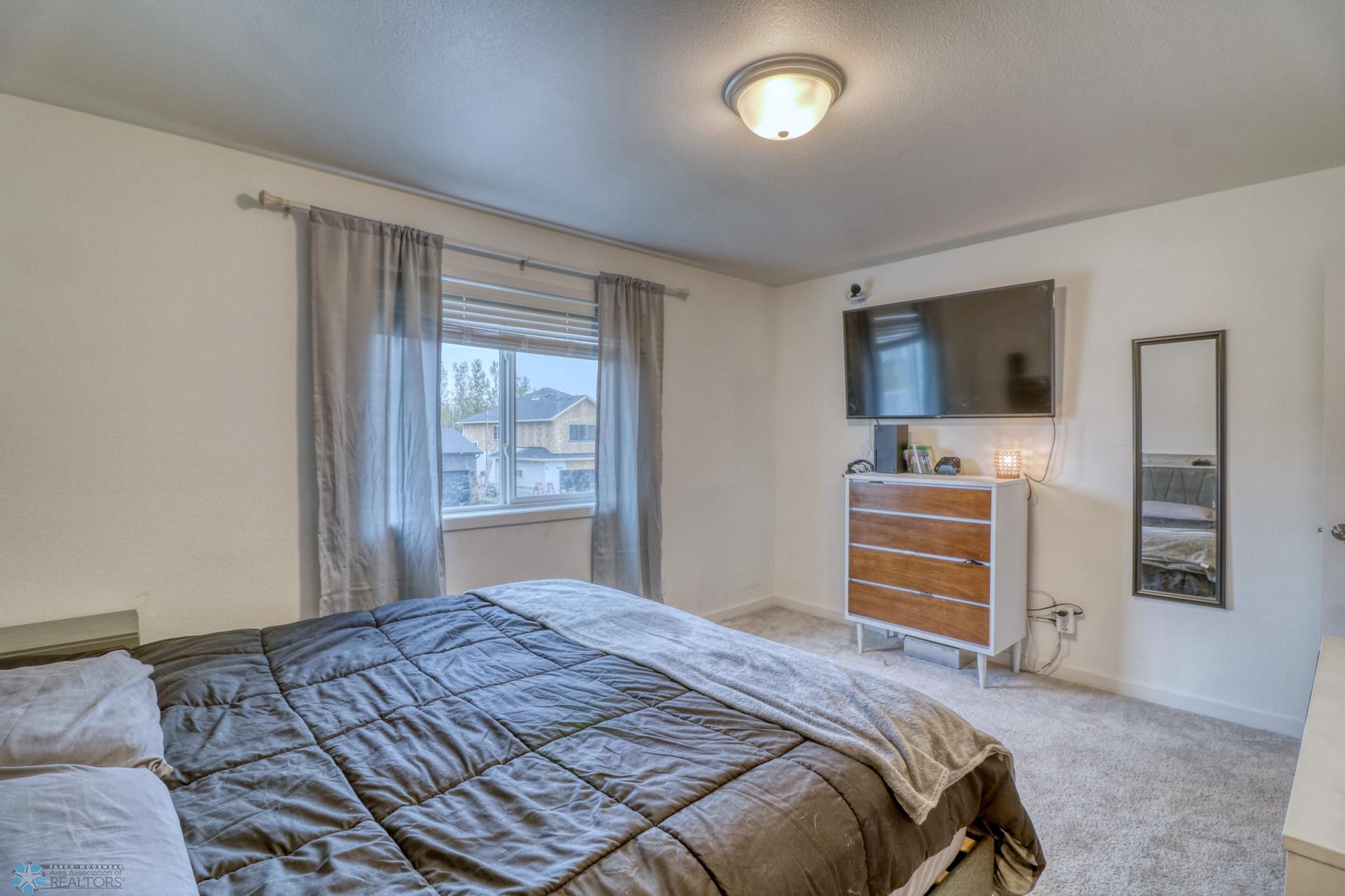 Primary Bedroom1_2.jpg