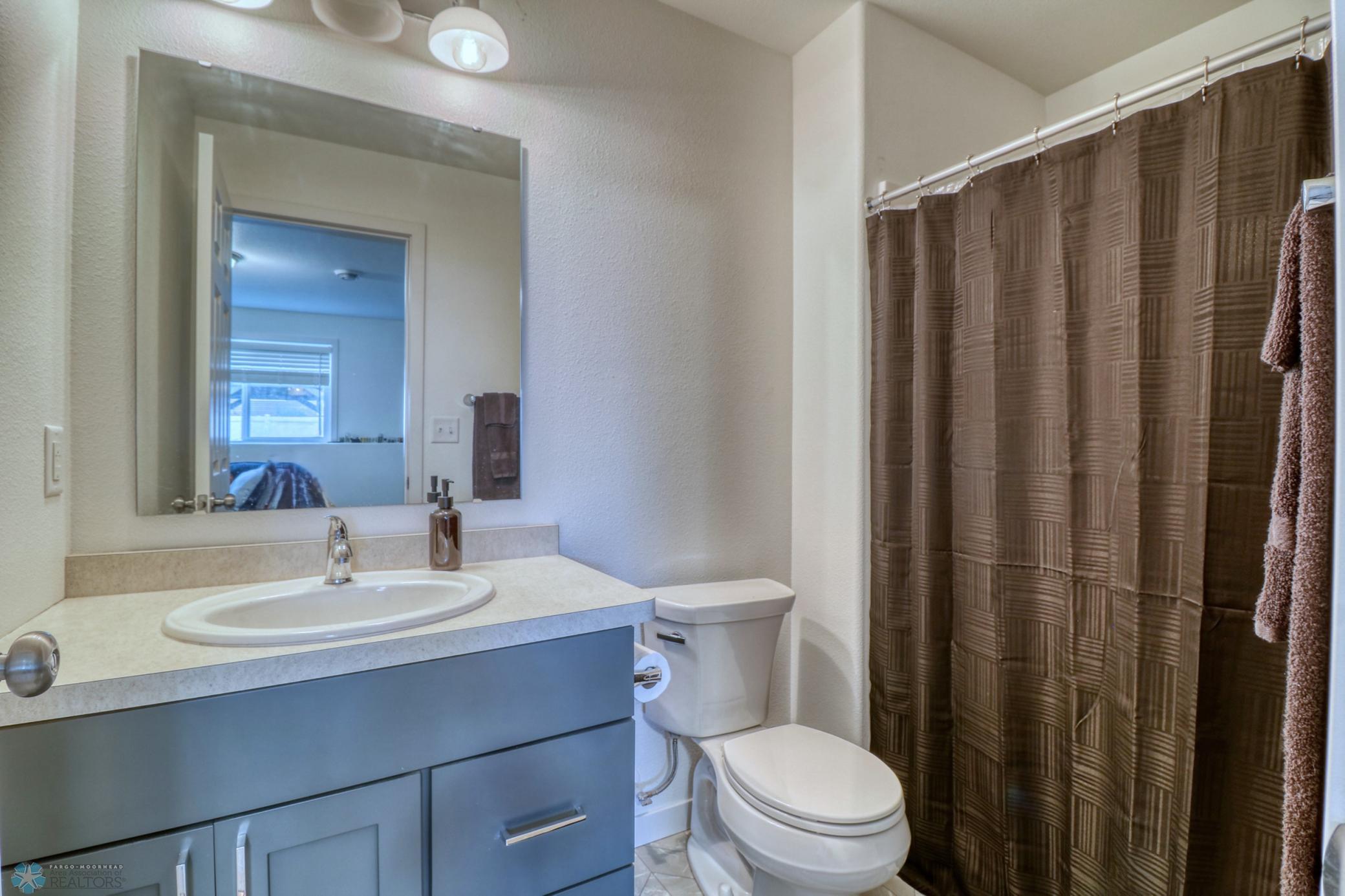 Basement Bathroom1_1.jpg