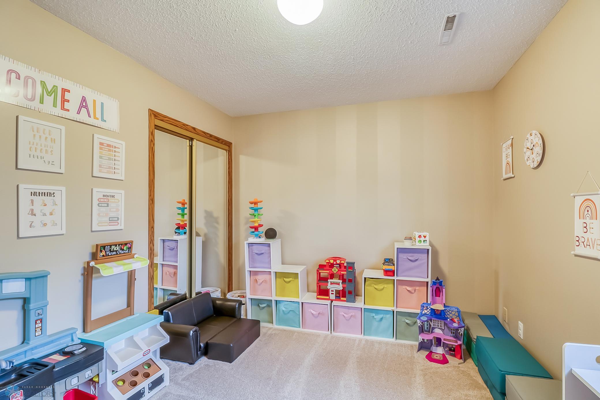 Basement Bedroom1_1.jpg